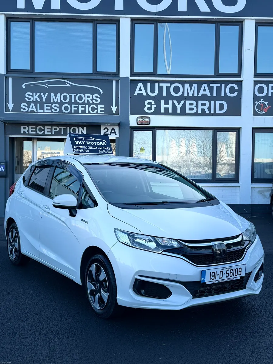 2019 Honda Jazz/Fit 1.5 Petrol Hybrid,Automatic - Image 3