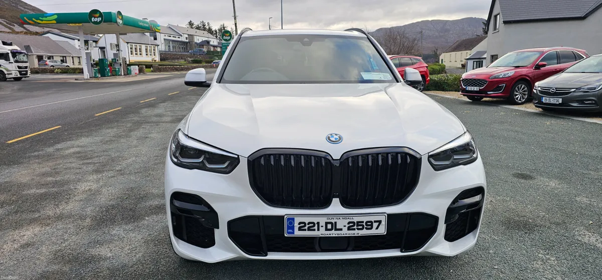 BMW X5 xDrive45e M Sport Plug-in Hybrid 2022 - Image 4