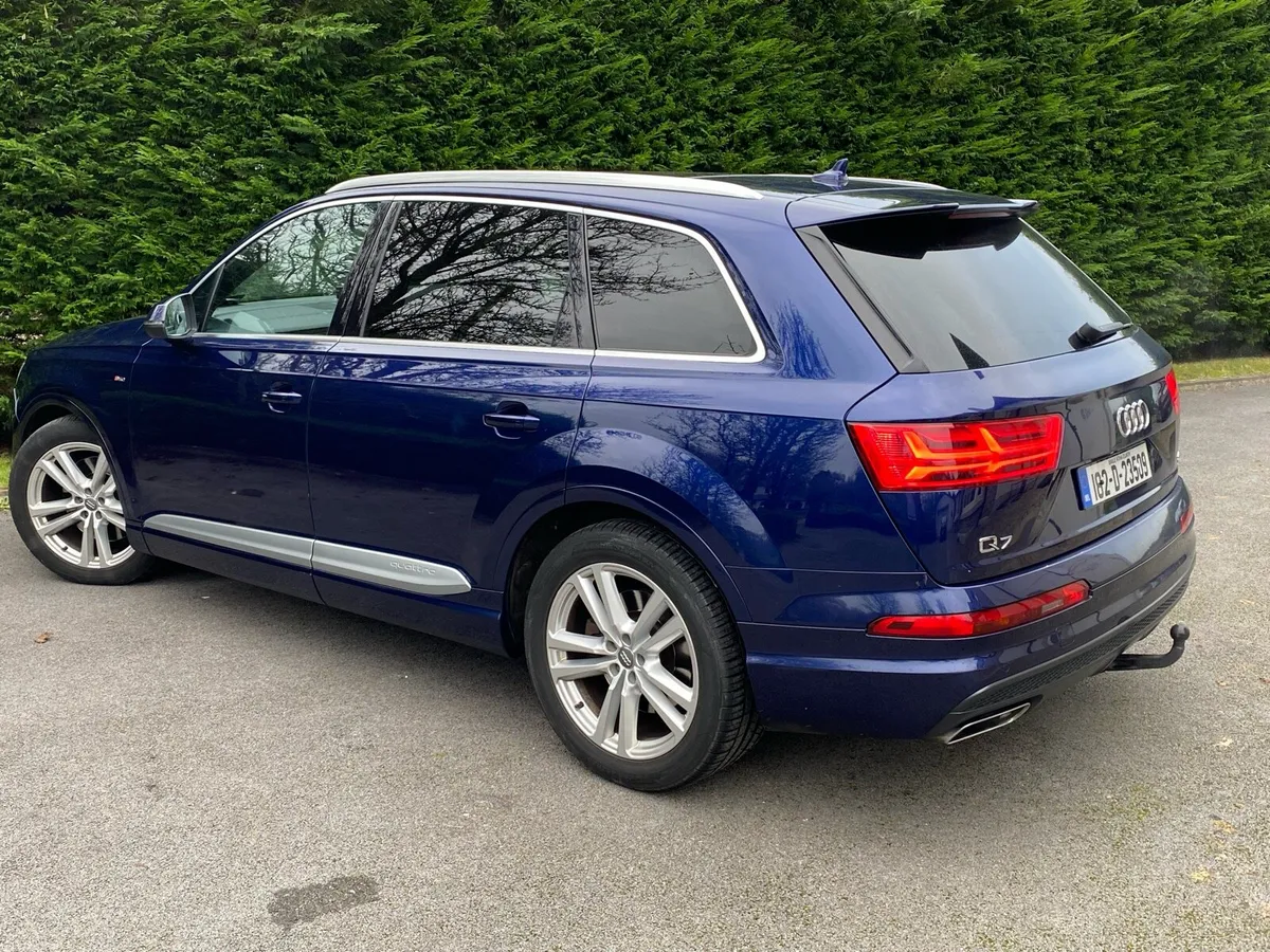 Audi Q7 S-Line Quattro 3.0TDI Auto 7 Seat - Image 2
