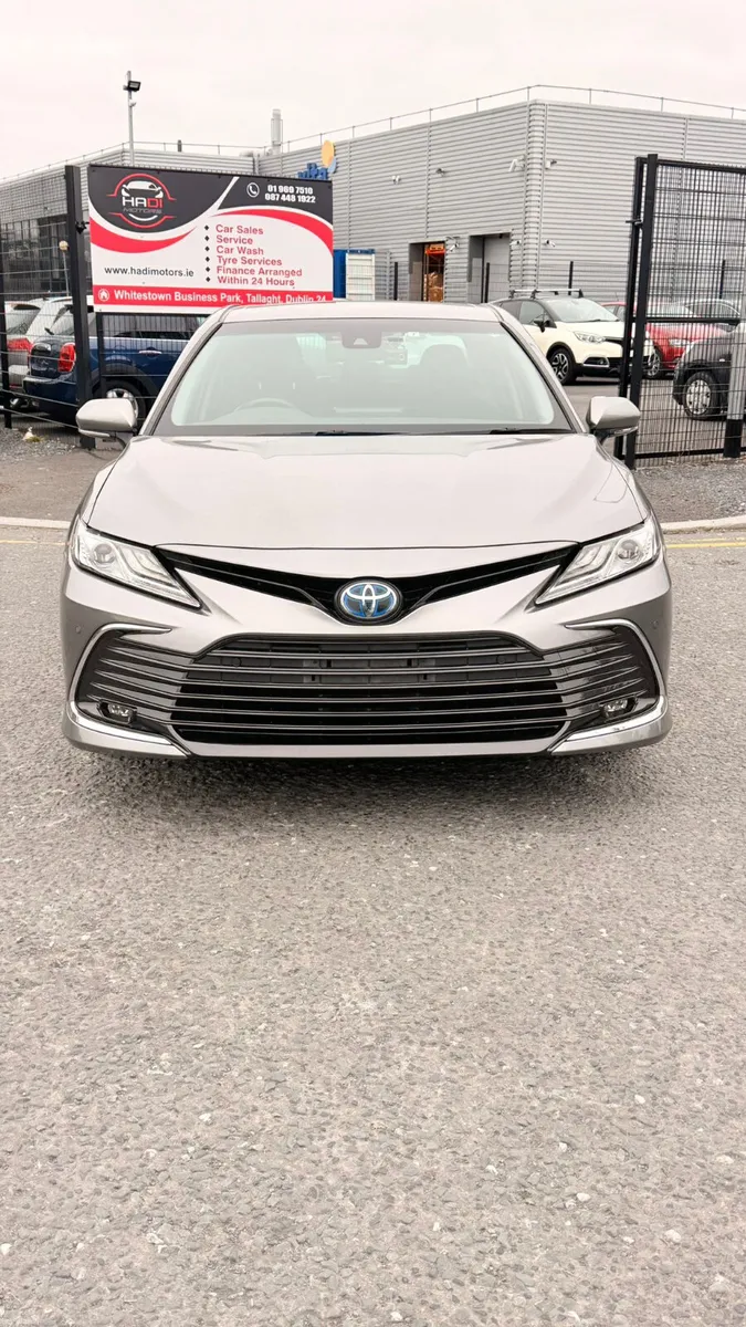 TOYOTA CAMRY HYBRID 2021 GREY - Image 1