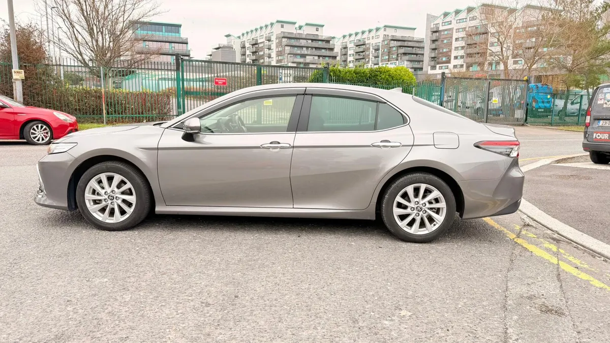 TOYOTA CAMRY HYBRID 2021 GREY - Image 6