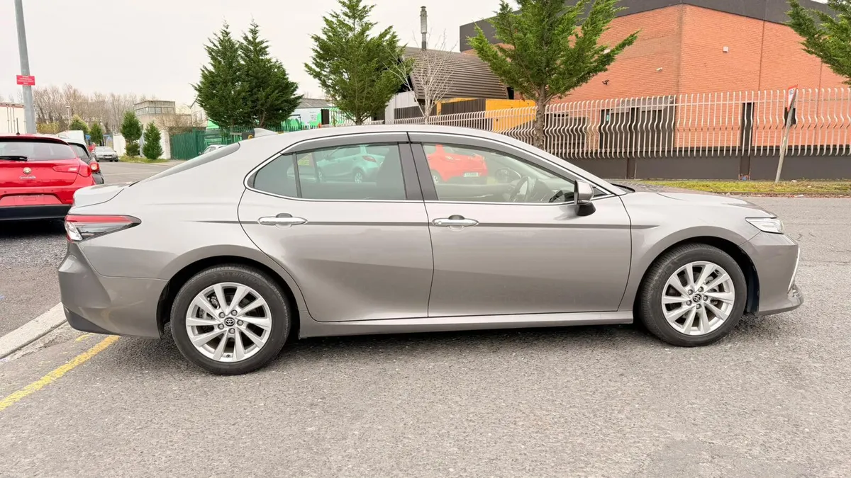 TOYOTA CAMRY HYBRID 2021 GREY - Image 3