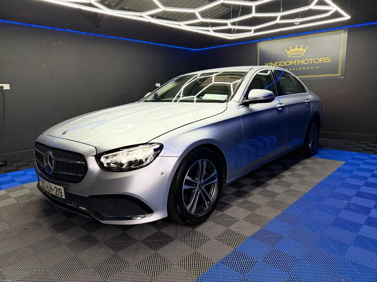 Mercedes-Benz E220D,Automatic LOW KM - Image 6
