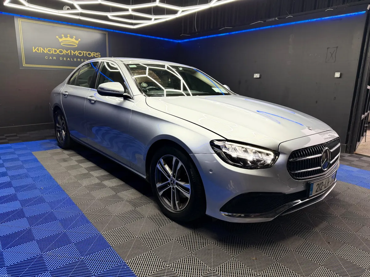 Mercedes-Benz E220D,Automatic LOW KM - Image 2