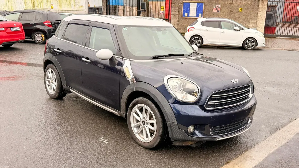 Mini cooper Crossover 2015 1.99L - Image 2