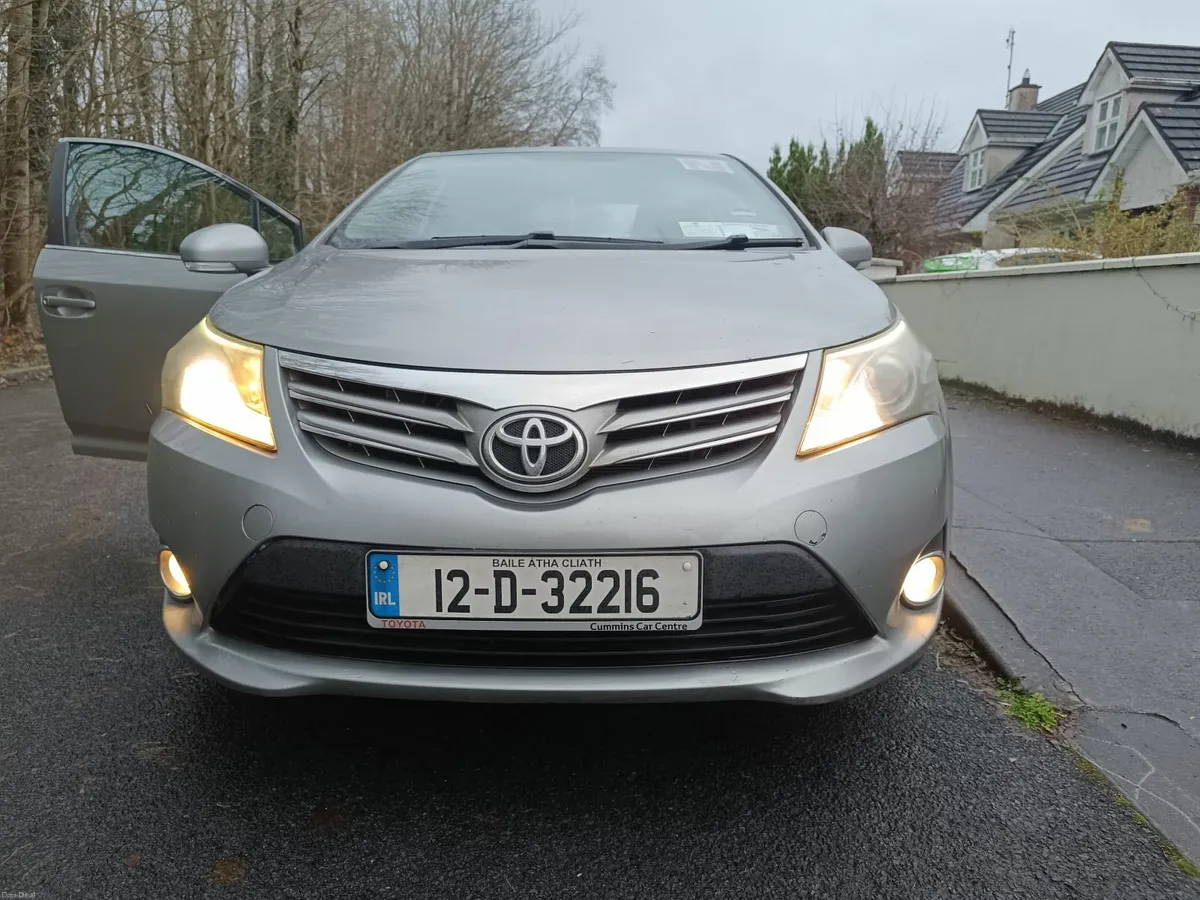 Toyota Avensis 2012 - Image 4