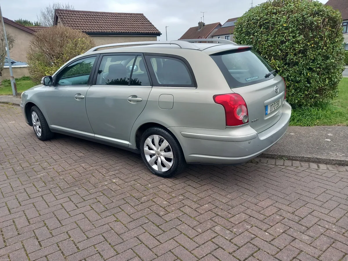 07 TOYOTA AVENSIS 2LT D4D €1350 - Image 2
