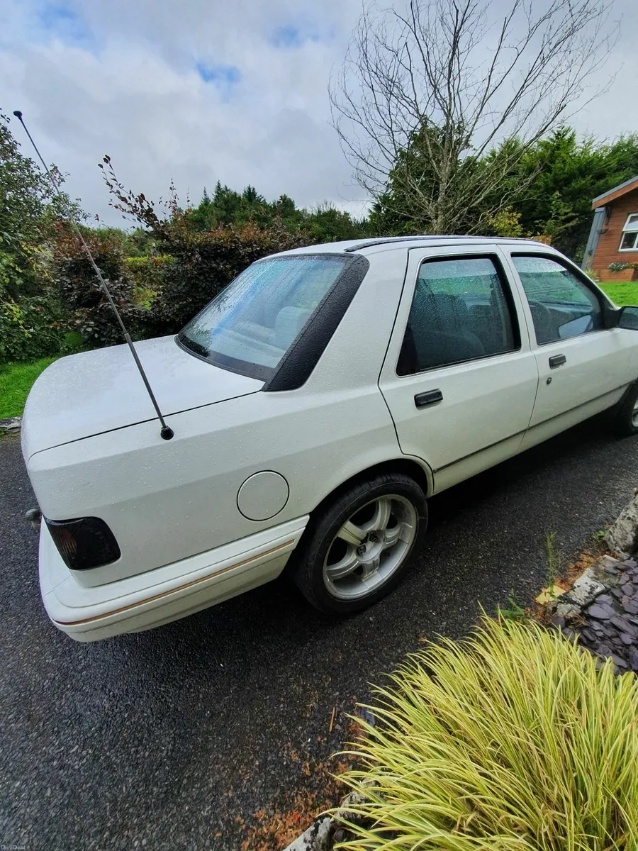 Ford Sierra - Image 1