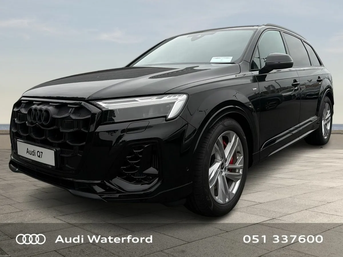Audi Q7 60 Tfsi e Competition from €1025 per month - Image 3