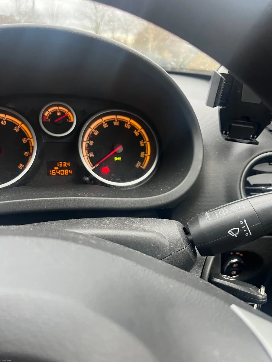 Opel Corsa 2013 - Image 1