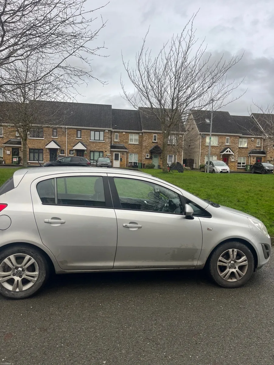 Opel Corsa 2013 - Image 2