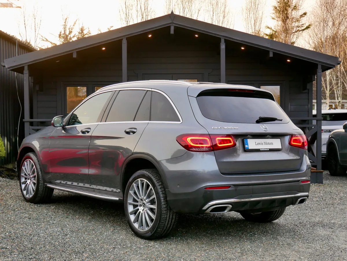 2023 Mercedes-Benz GLC 300de AMG **DEPOSIT TAKEN** - Image 4