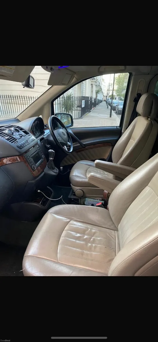 Mercedes-Benz Viano 2013 - Image 3