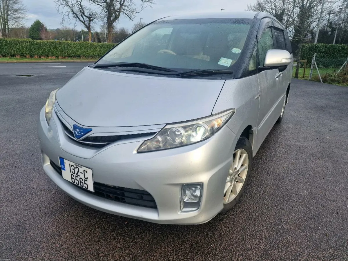 2013 Toyota Estima Hybrid 2.4L 8 seats WARRANTY - Image 1