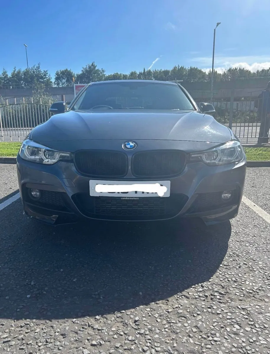 BMW 3-Series 2018 - Image 4