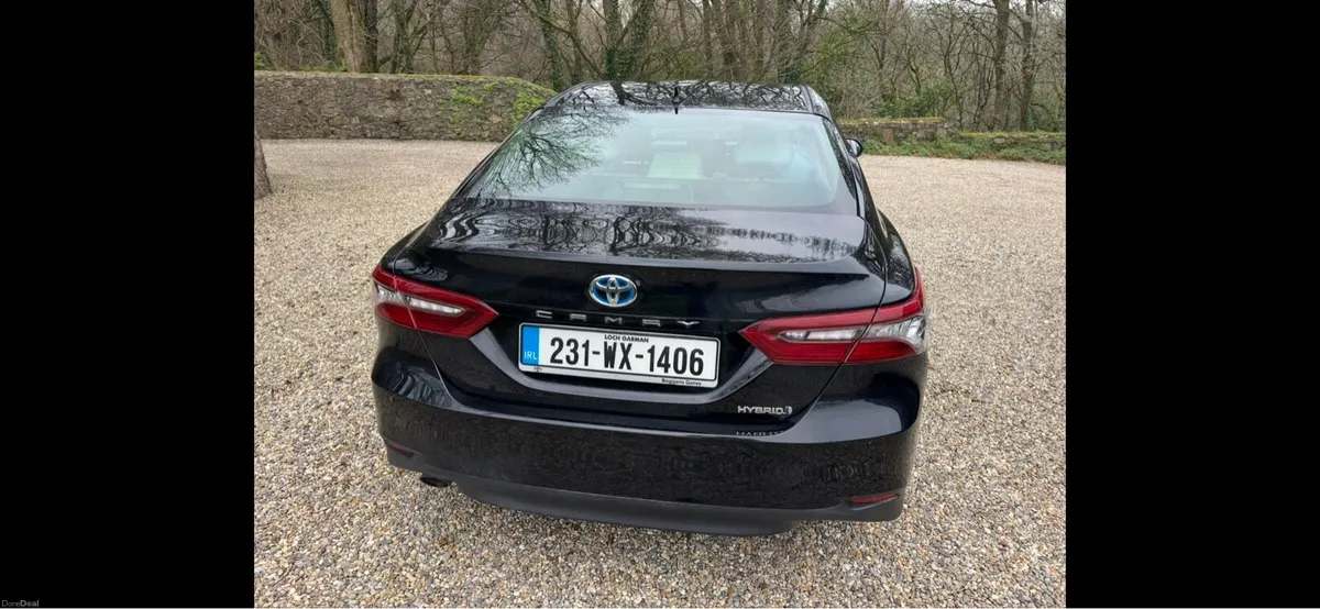 Toyota CAMRY ("Platinum" spec) FOR SALE - Image 3