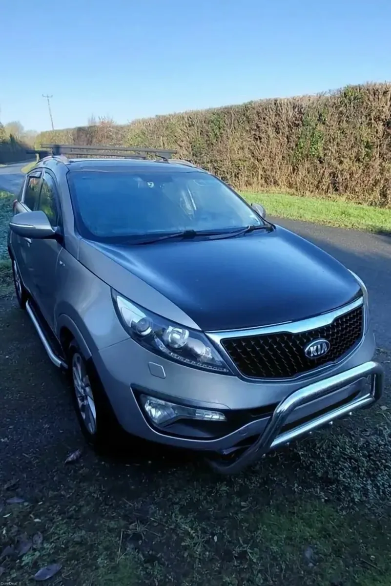 2012 Silver Kia Sportage 2l Diesel AWD - Image 1
