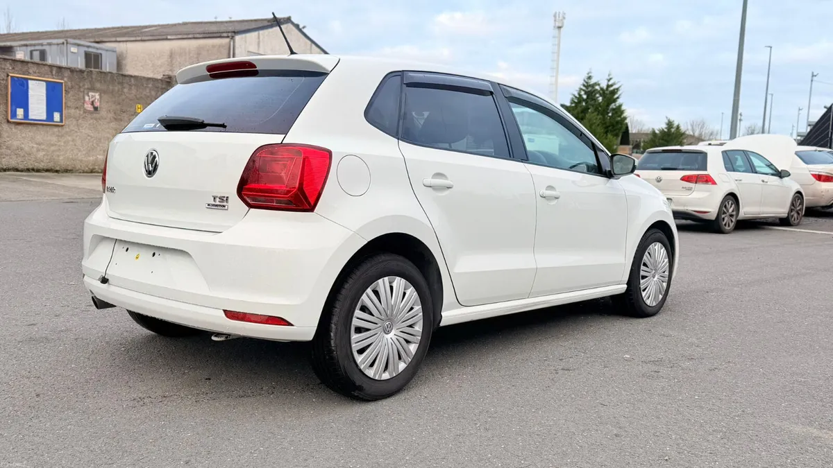 VWPolo 2016 white - Image 4