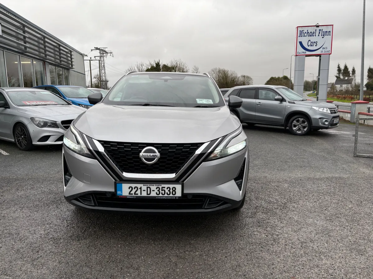 Nissan Qashqai 1.3 SV PREMIUM MI/HYB 2022 - Image 2