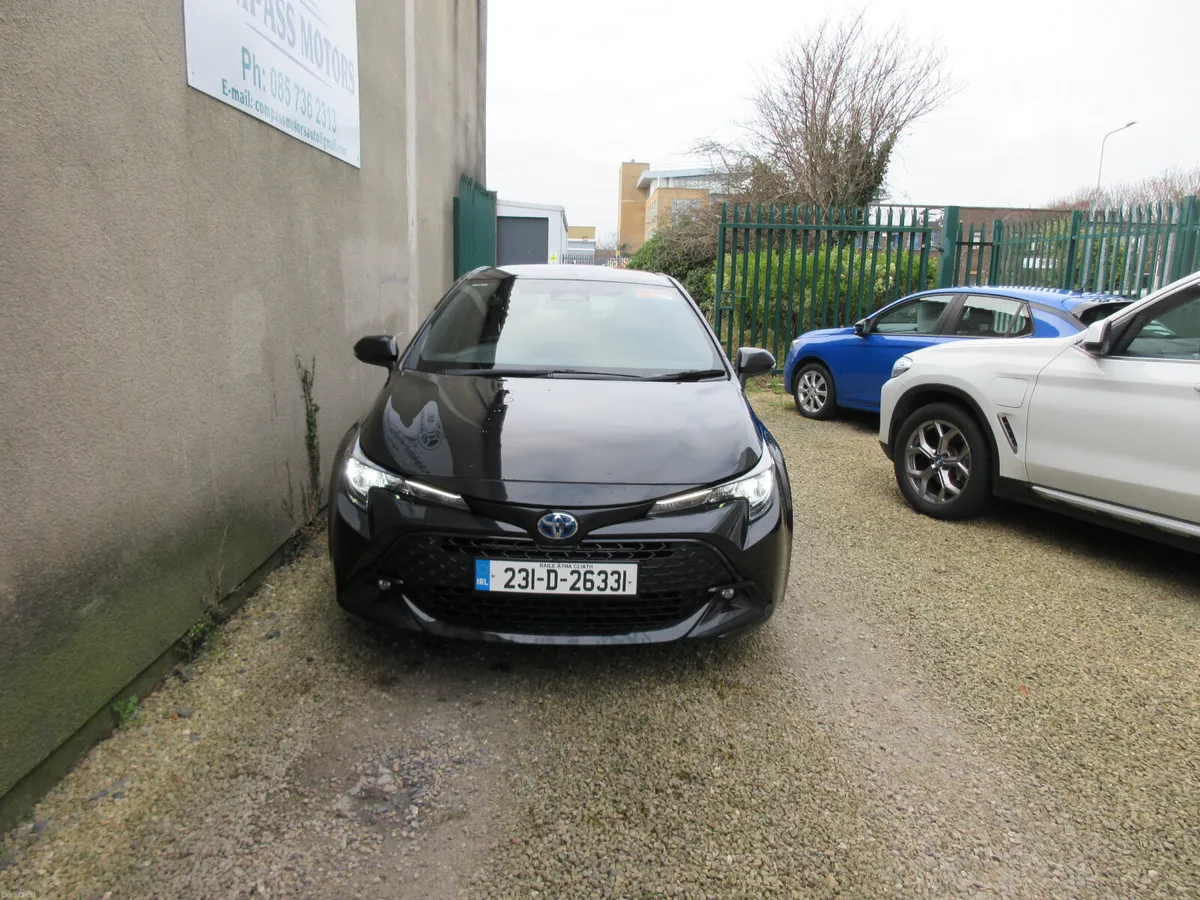 2023 Toyota Corolla 1.8 Hybrid Luna - Image 2