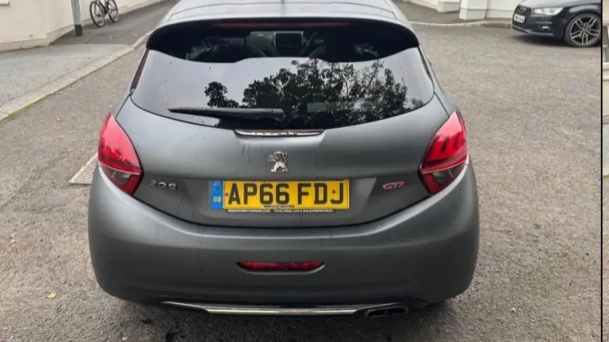 Peugeot 208 gti Prestige 2016 - Image 3