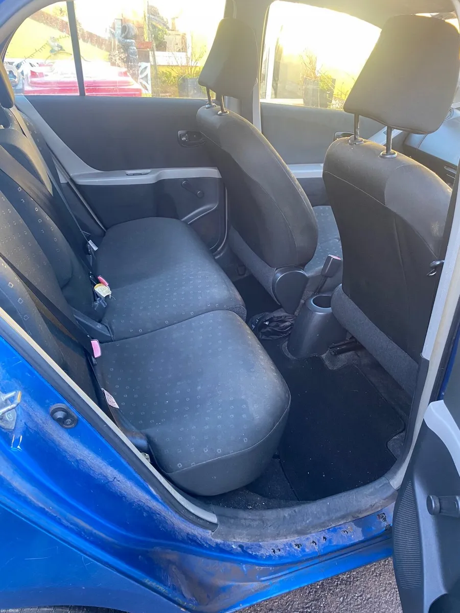 Toyota Yaris 2007 - Image 4