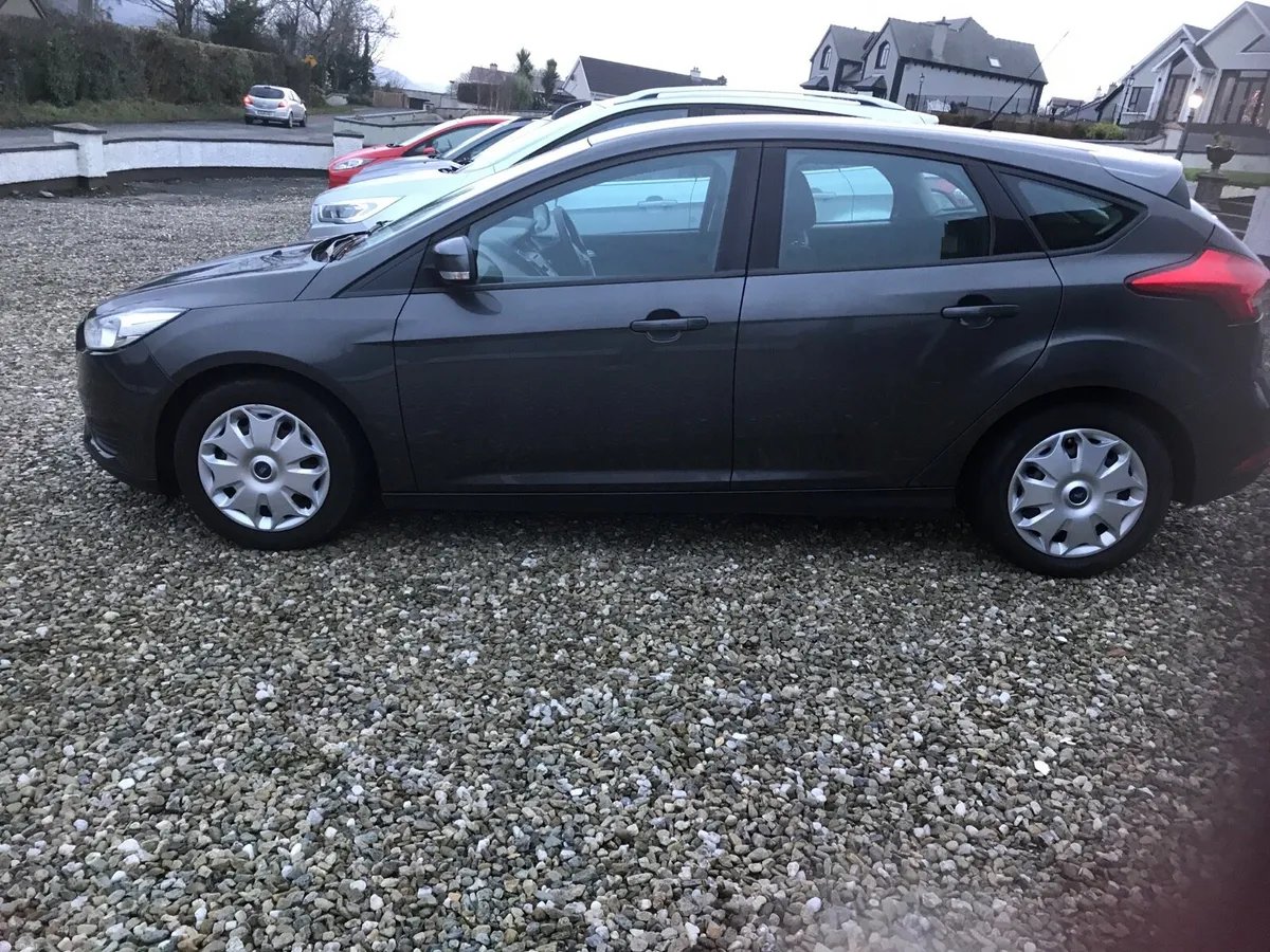 Ford Focus - Image 2