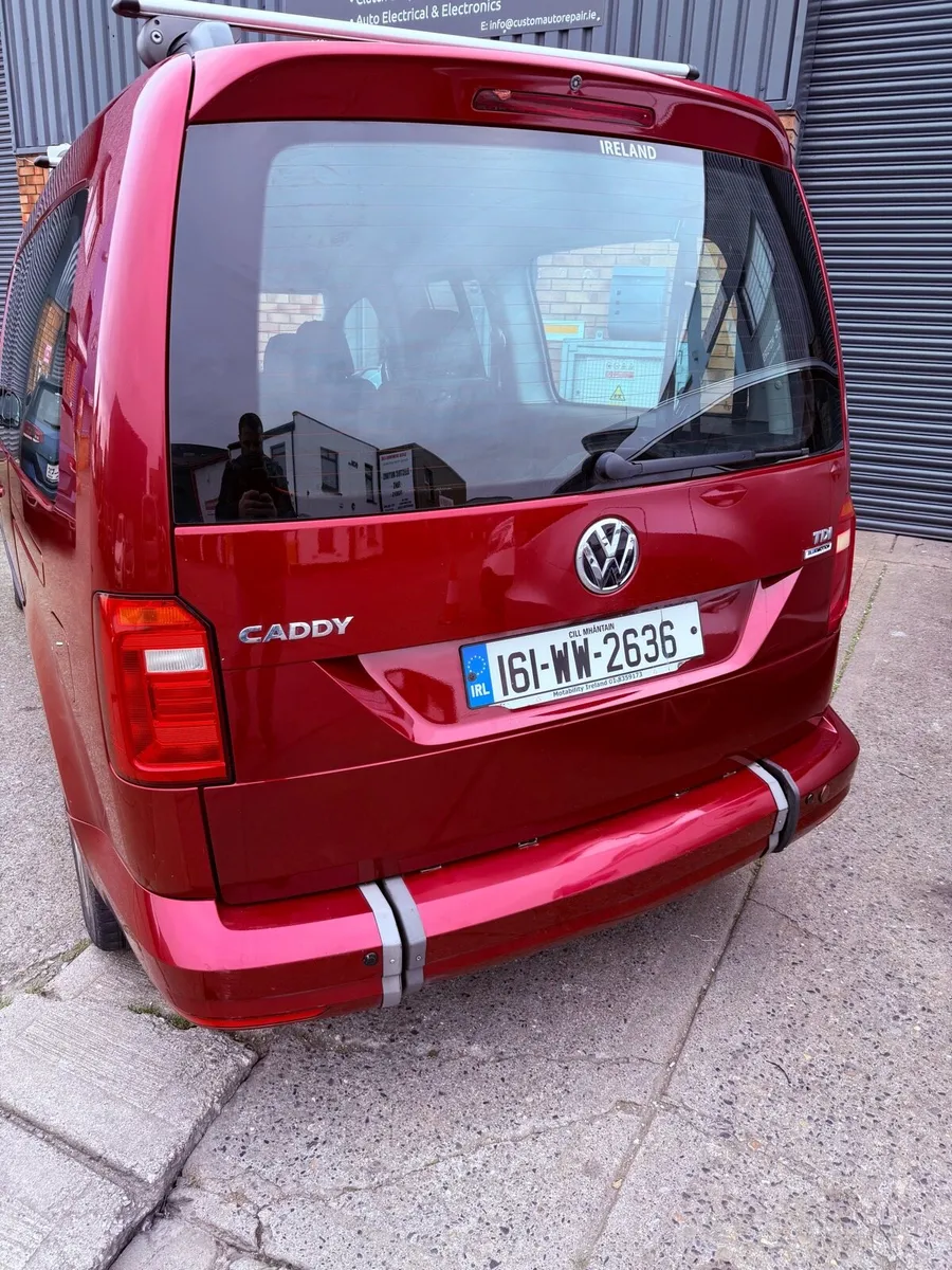 2016 VW Caddy Wheelchair - Image 4