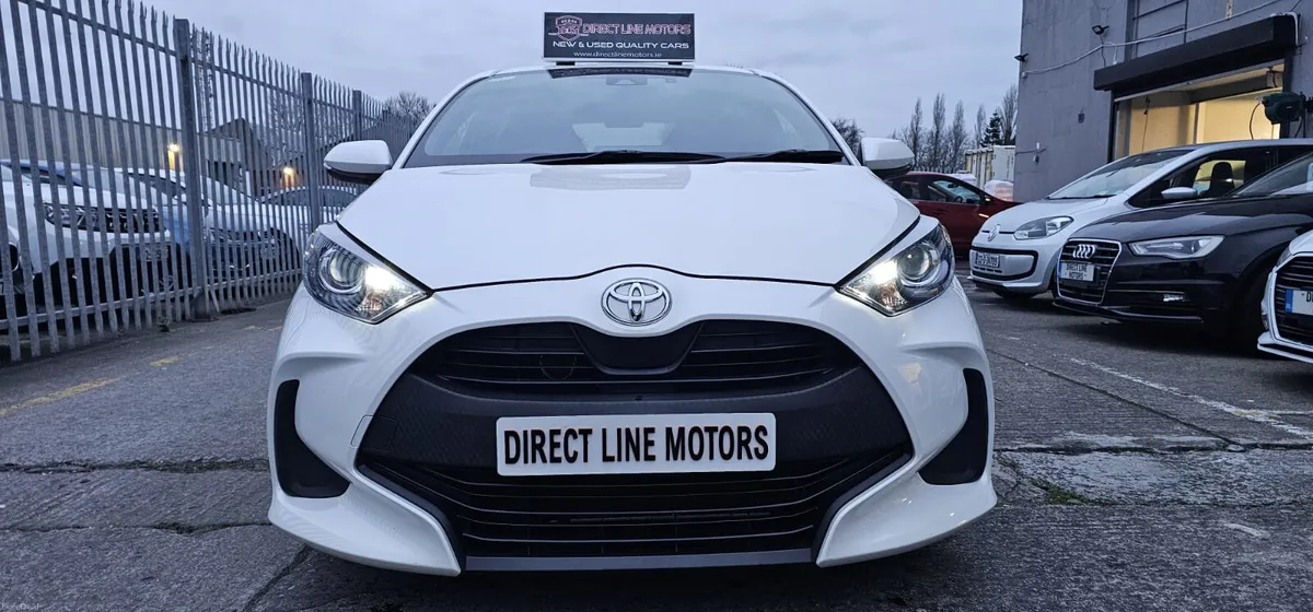2020 Toyota Yaris - Image 5