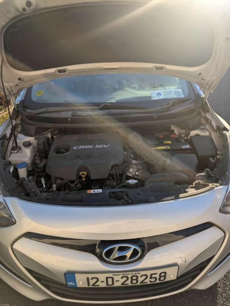 Hyundai i30 - LUXURY TRIM - 2012 - 1.4L Diesel - Image 3