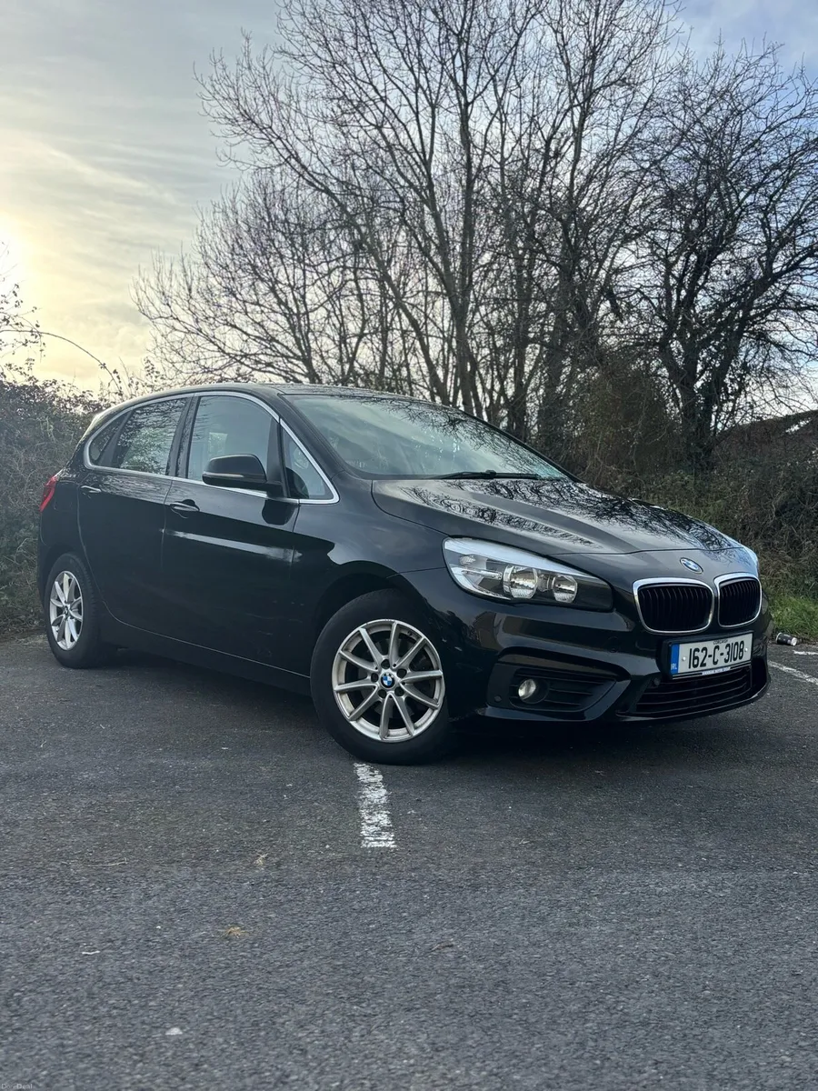 BMW Series 2 - Image 1