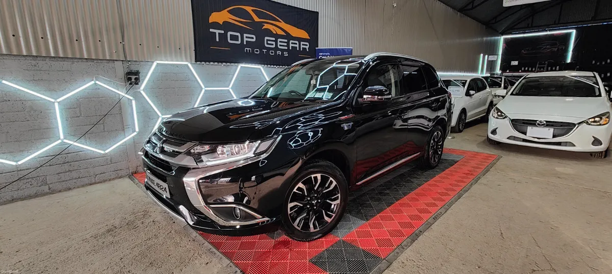 2018 Mitsubishi Outlander 2.0 Petrol Hybrid - Image 1