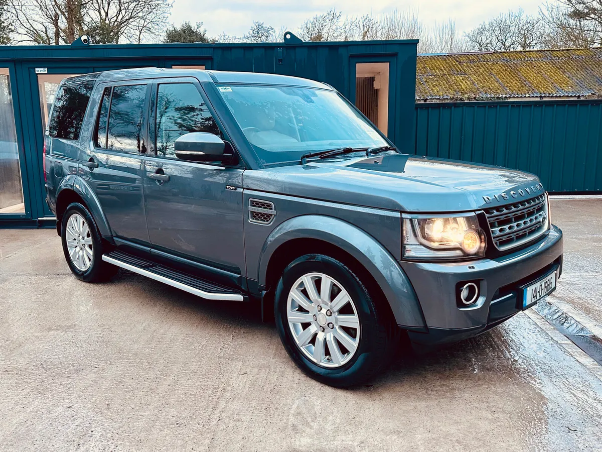 Land Rover Discovery 2014 5 Seat. LOW MILEAGE - Image 2