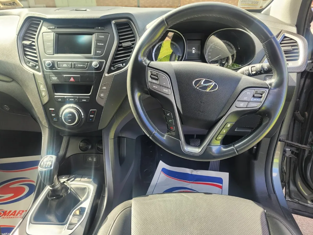 Hyundai Santa Fe 2018 - Image 4
