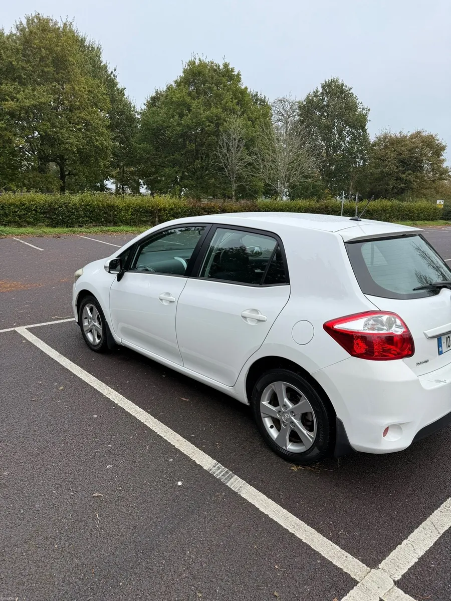 Toyota aurys D4D 1.4 Diesel - Image 4