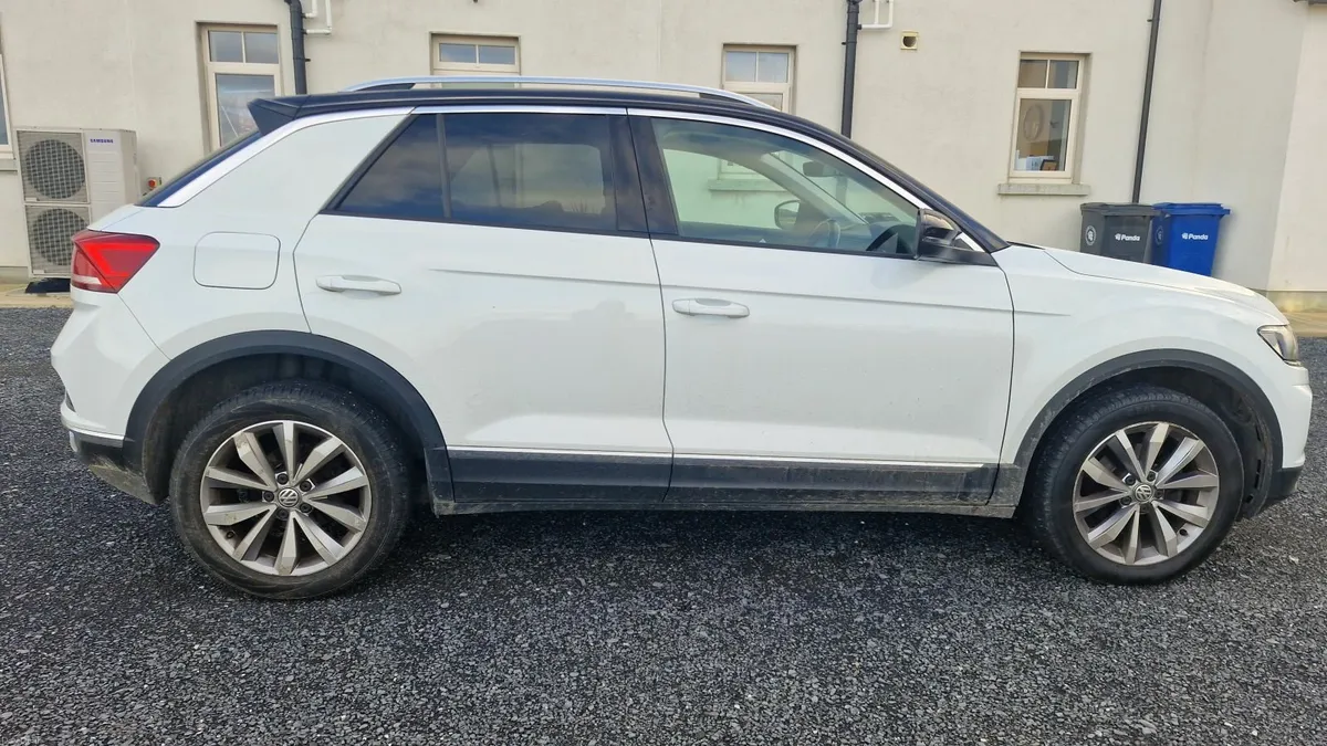Volkswagen T-Roc 2019 Design Model - Image 3