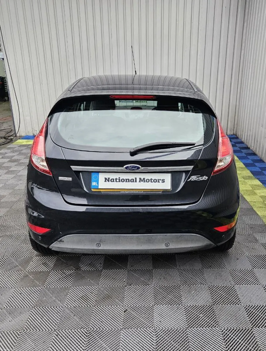 2013 Ford Fiesta 1.0 Petrol ZETEC - Image 4