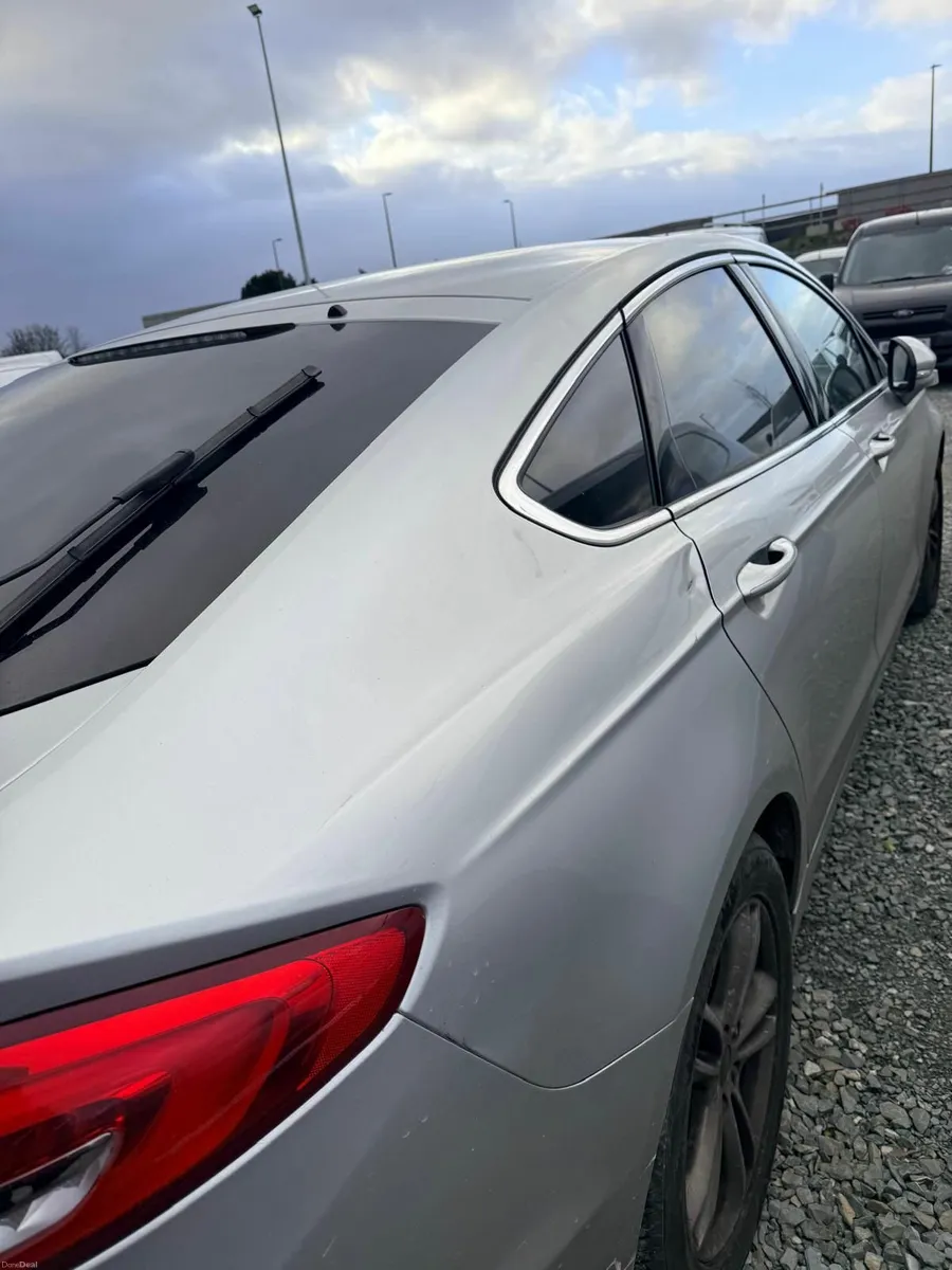 Ford Mondeo 2020 - Image 2