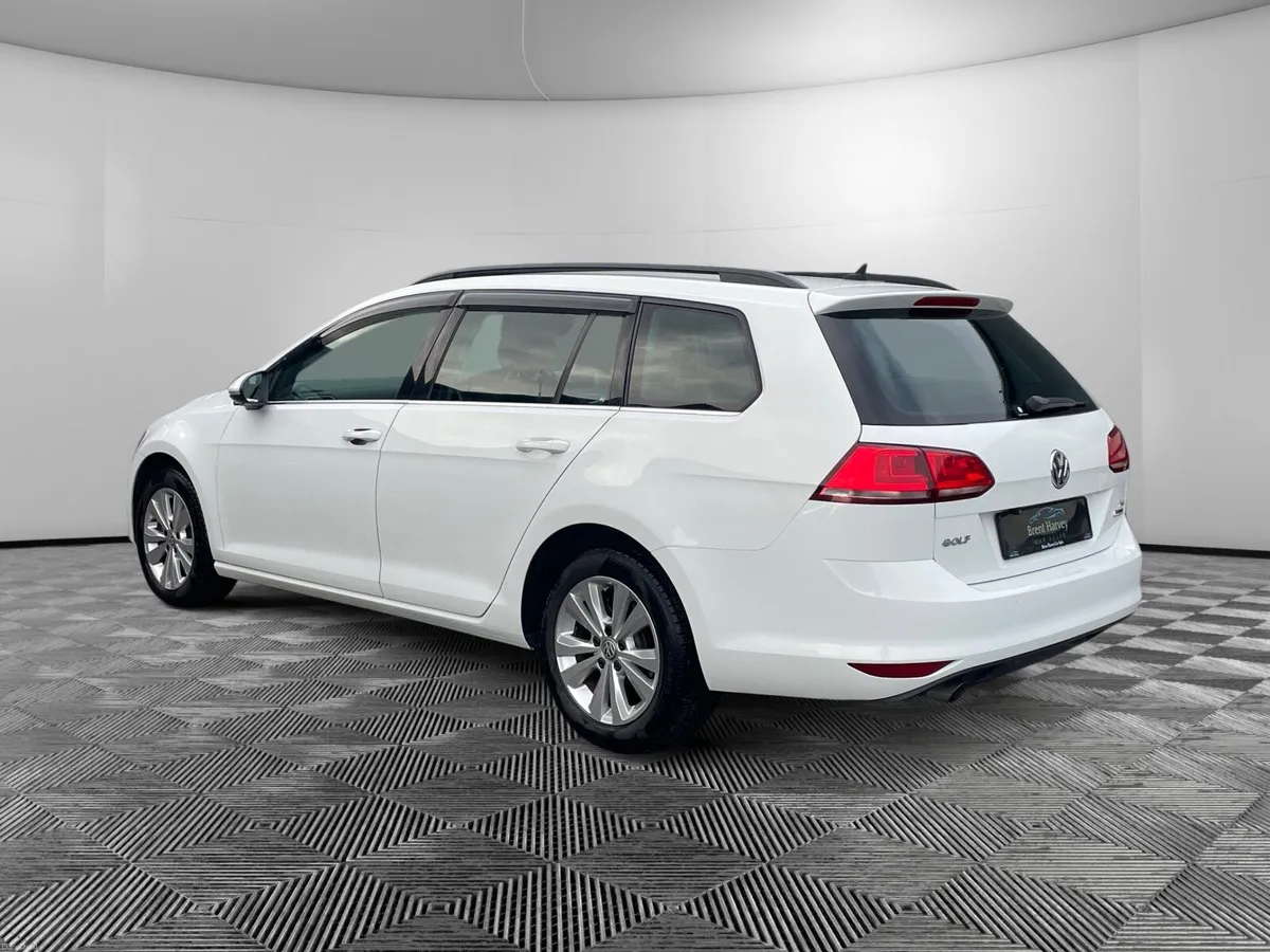 2015 VW Golf Comfortline DSG Estate - Image 2