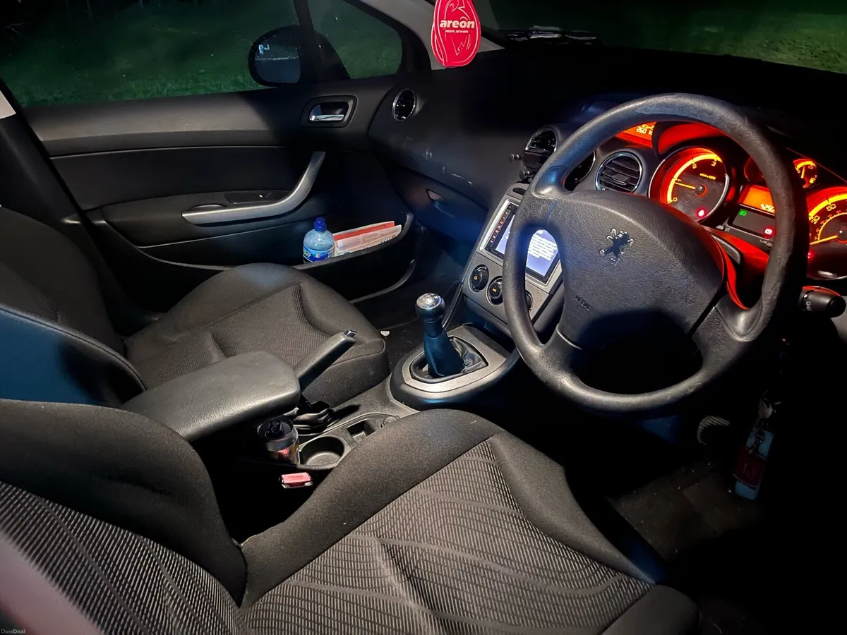 Peugeot 308- Open to offers - Image 2