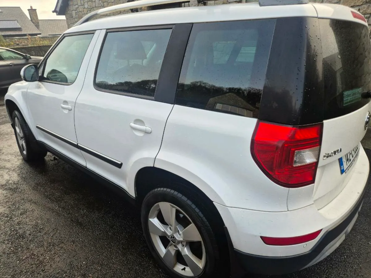 2014 Skoda Yeti Outdoor AWD 2L Diesel - Image 3