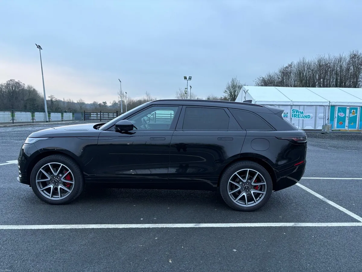 Range Rover velar - Image 2