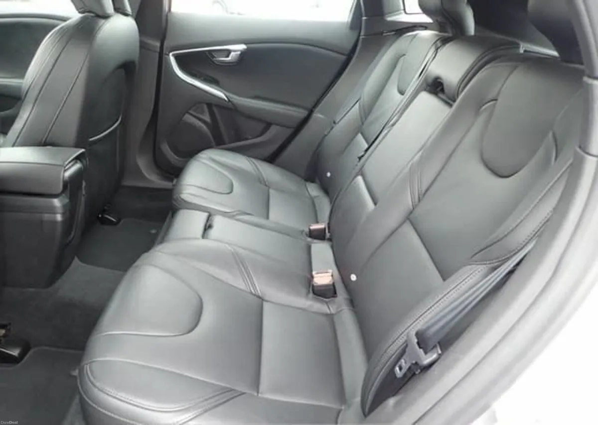 Volvo V40 2014 Automatic Low Kms 3Months warrant - Image 3