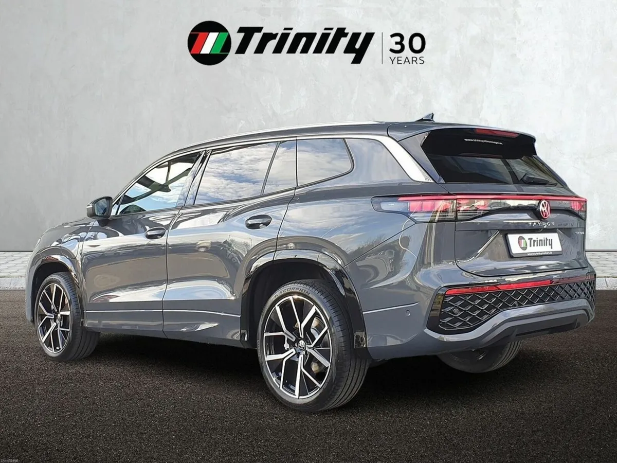 Volkswagen Tayron ** AVAILABLE FOR 261 ** R-LINE * - Image 3
