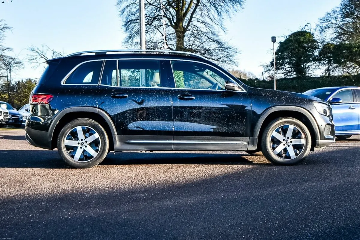 Mercedes-Benz GLB 200d 7 Seater Progressive - Image 4