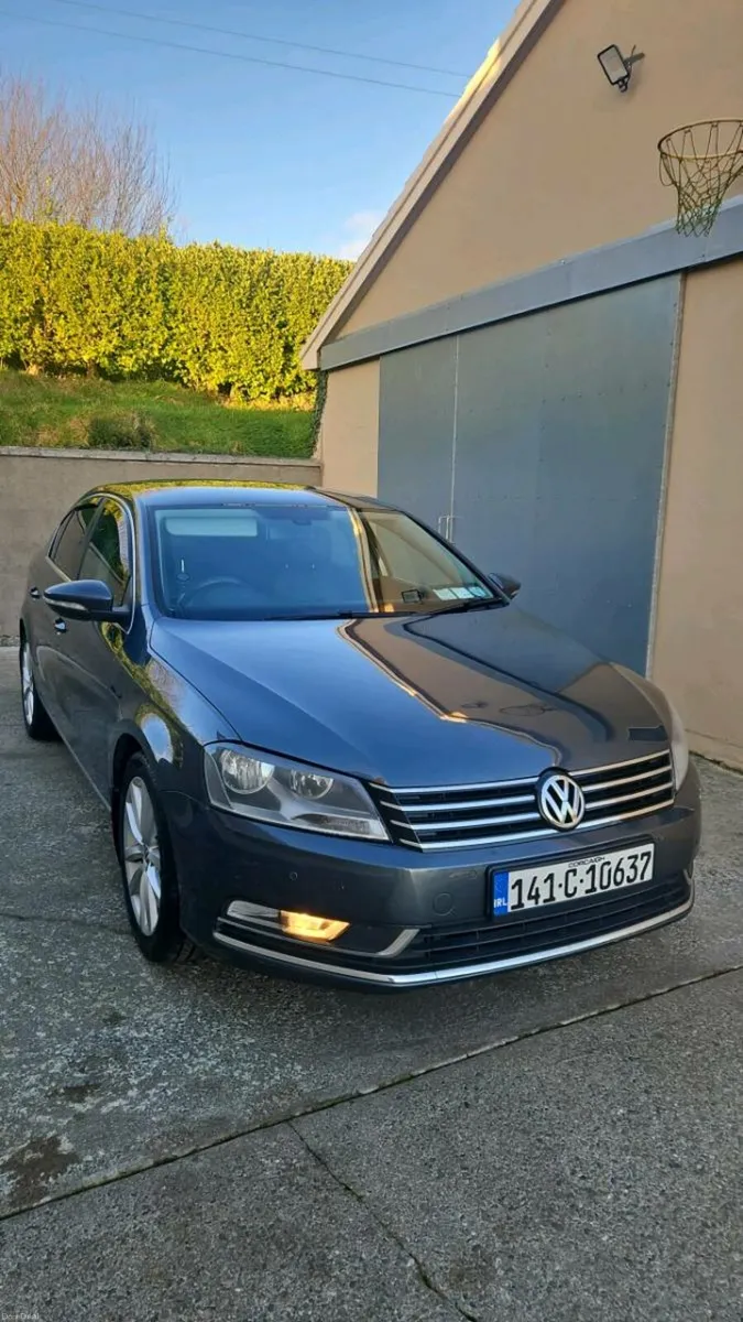 2014 Volkswagen Passat 2.0 TDI - Image 1