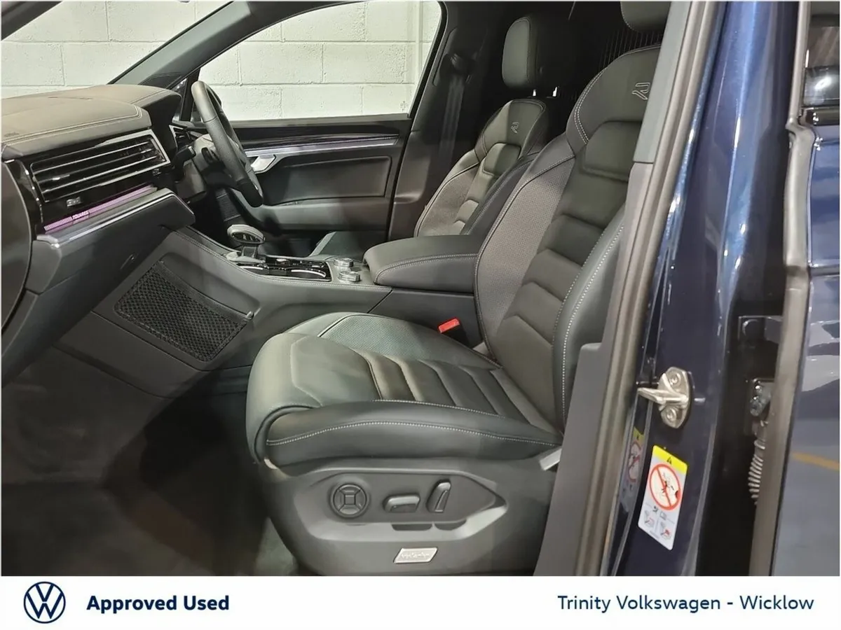 Volkswagen Touareg DEPOSIT TAKEN ** COMMERCIAL ** - Image 4