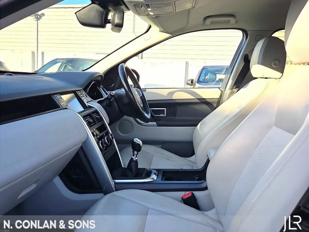 Land Rover Discovery Sport 2.0D SE MANUAL *MAIN LA - Image 3