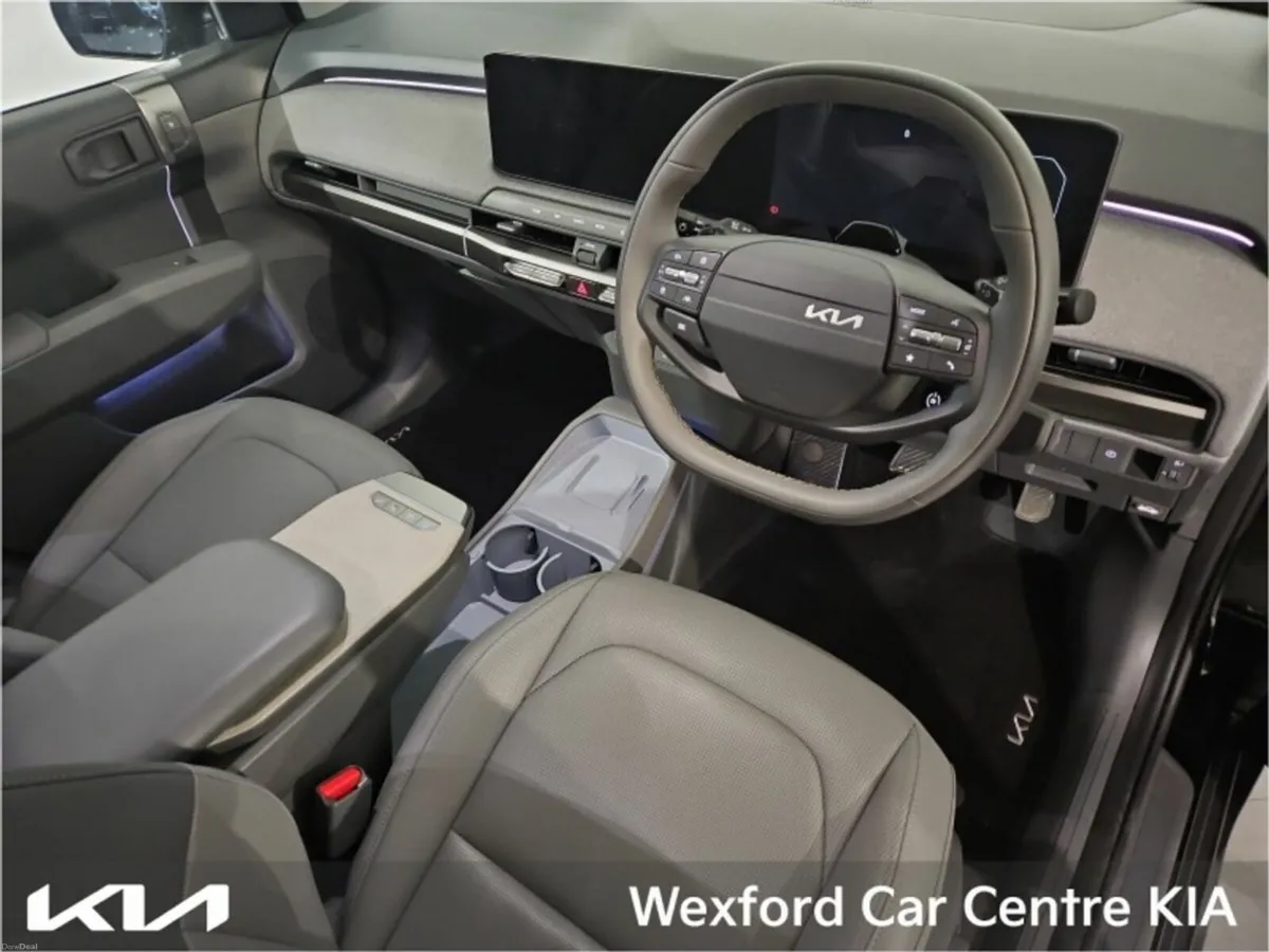 Kia EV3 Earth 3  Long Range - Image 3