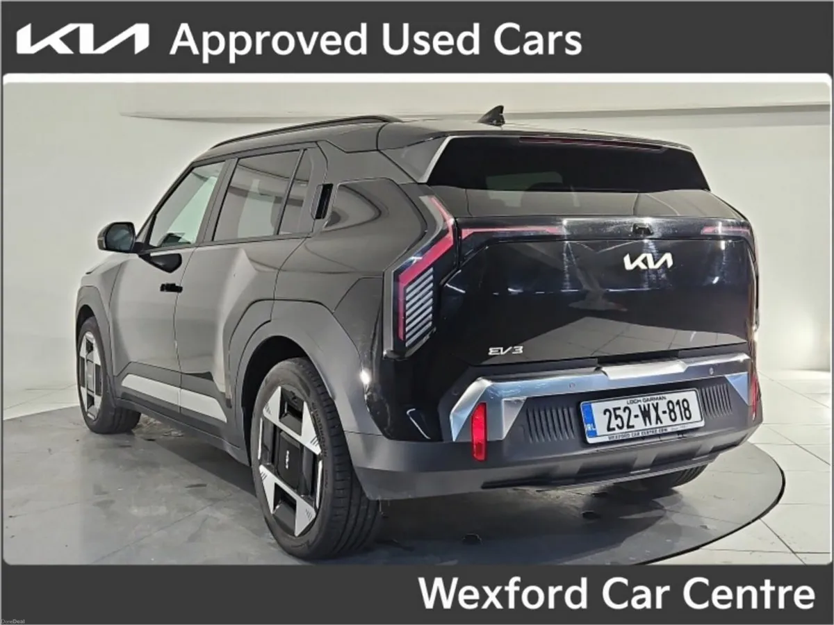 Kia EV3 Earth 3  Long Range - Image 4